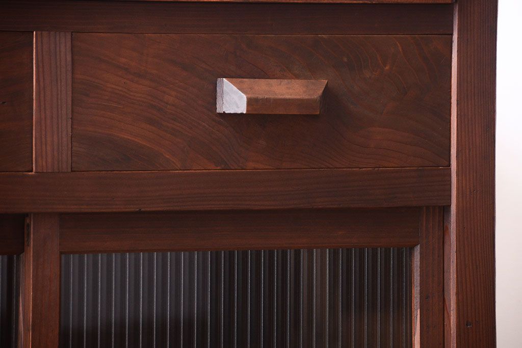 レトロ家具　昭和レトロ　古い木のモールガラス戸収納棚(サイドキャビネット)