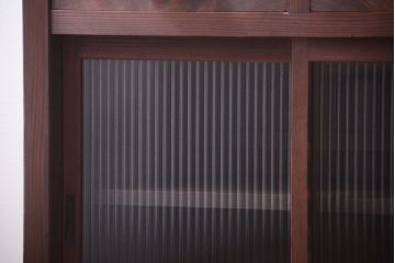 レトロ家具　昭和レトロ　古い木のモールガラス戸収納棚(サイドキャビネット)