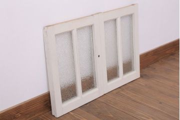 ペイント　ダイヤガラス入りの引き戸2枚セット(窓)