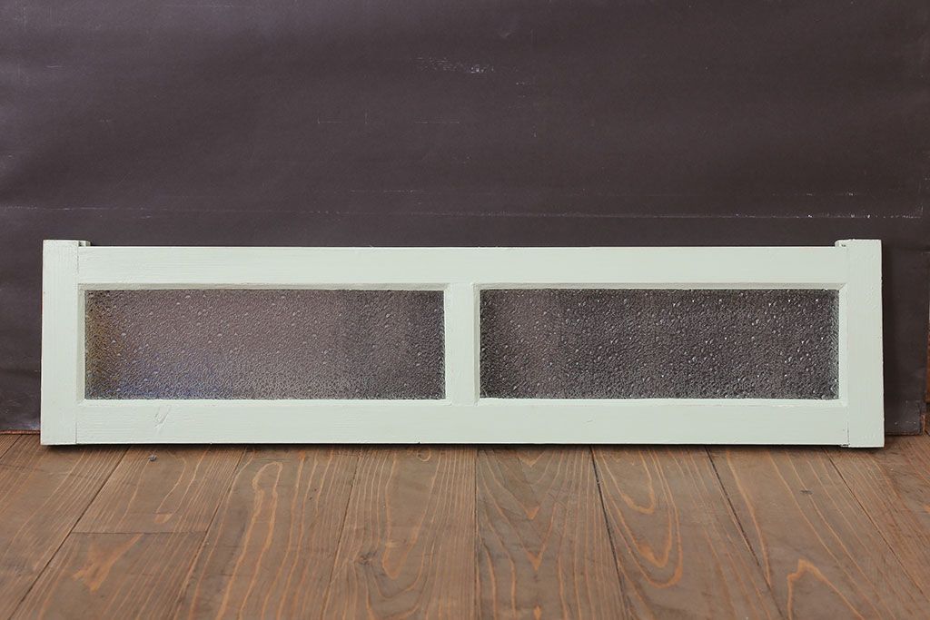 ペイント　ダイヤガラス入りの明り取り(窓)