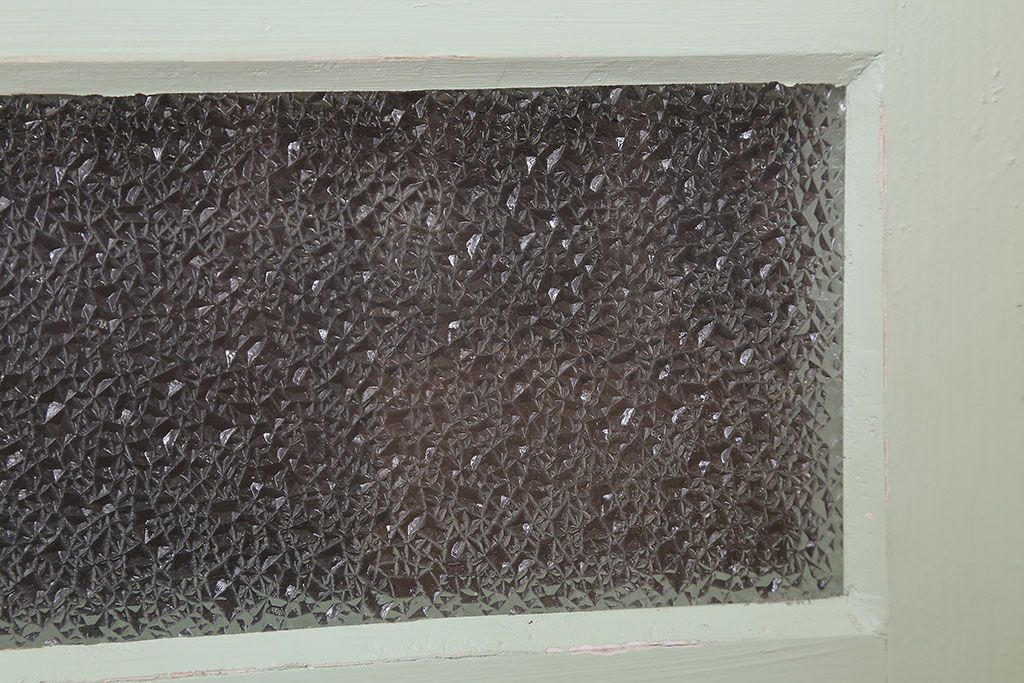 ペイント　ダイヤガラス入りの明り取り(窓)