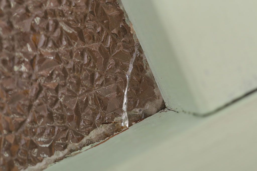 ペイント　ダイヤガラス入りの明り取り(窓)