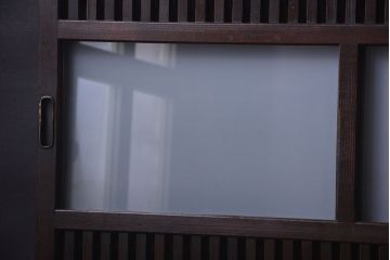 古民具・骨董　裏障子付き!すりガラス帯のアンティーク格子戸