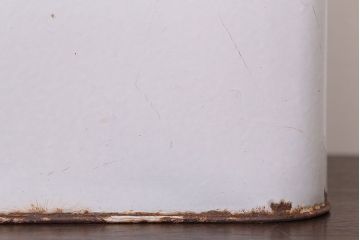 アンティーク雑貨　イギリスビンテージ　シャビーでおしゃれなホーローブレッド缶(3)