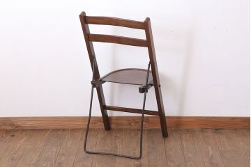 アンティーク家具　イギリスアンティーク　シンプルな折りたたみ椅子(フォールディングチェア)
