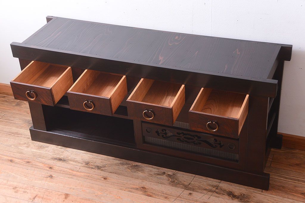 アンティーク家具　和製アンティーク　五尺　銀モールガラス入りの明治〜大正期ローボード(水屋箪笥、テレビ台、キャビネット、収納棚)