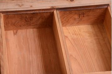 アンティーク家具　和製アンティーク　五尺　銀モールガラス入りの明治〜大正期ローボード(水屋箪笥、テレビ台、キャビネット、収納棚)