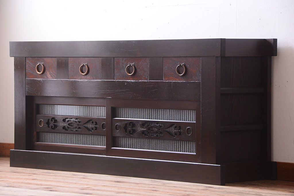 アンティーク家具　和製アンティーク　五尺　銀モールガラス入りの明治〜大正期ローボード(水屋箪笥、テレビ台、キャビネット、収納棚)