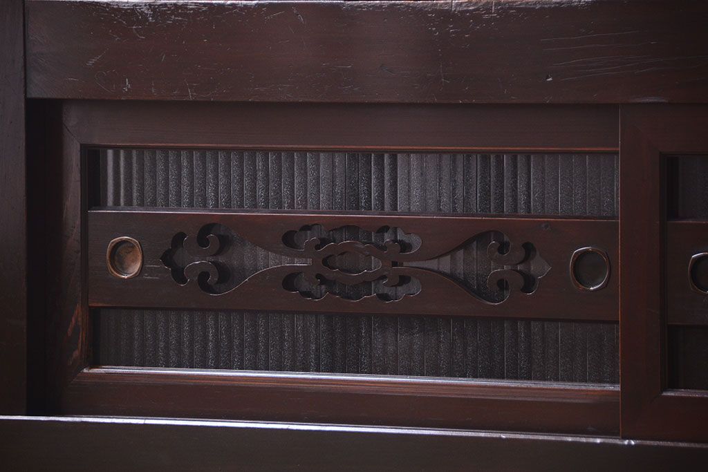 アンティーク家具　和製アンティーク　五尺　銀モールガラス入りの明治〜大正期ローボード(水屋箪笥、テレビ台、キャビネット、収納棚)