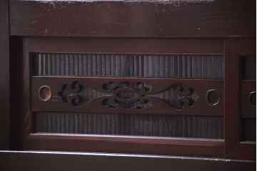 アンティーク家具　和製アンティーク　五尺　銀モールガラス入りの明治〜大正期ローボード(水屋箪笥、テレビ台、キャビネット、収納棚)