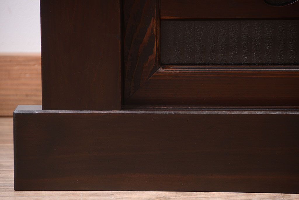 アンティーク家具　和製アンティーク　五尺　銀モールガラス入りの明治〜大正期ローボード(水屋箪笥、テレビ台、キャビネット、収納棚)