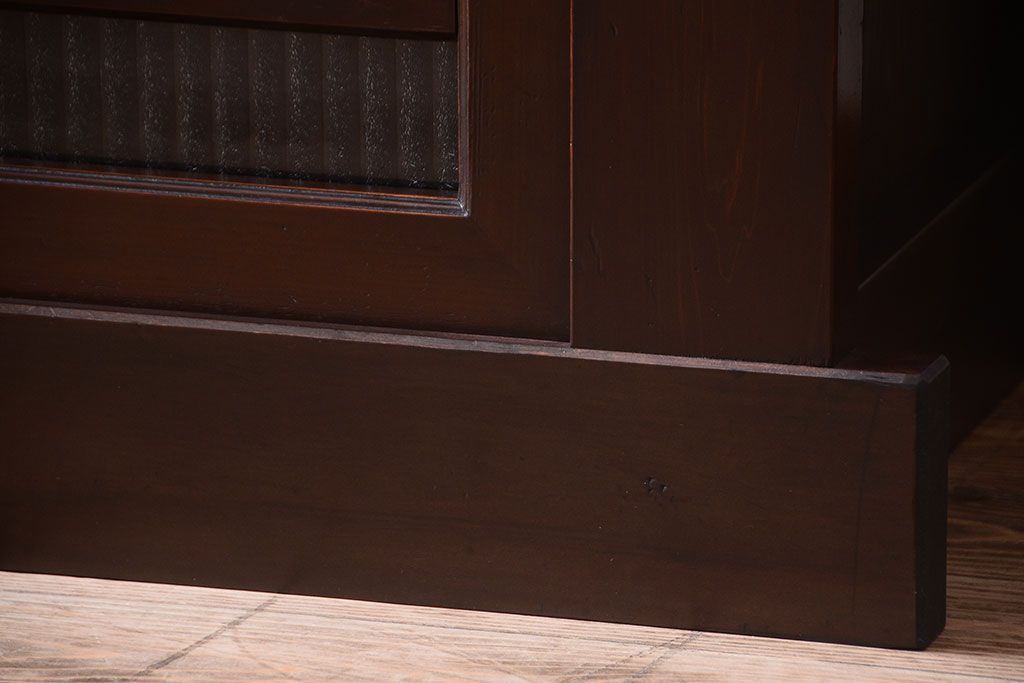 アンティーク家具　和製アンティーク　五尺　銀モールガラス入りの明治〜大正期ローボード(水屋箪笥、テレビ台、キャビネット、収納棚)