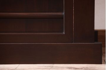 アンティーク家具　古民具・骨董　五尺　横桟戸の古い高級水屋箪笥ローボード(リビングボード・テレビボード)