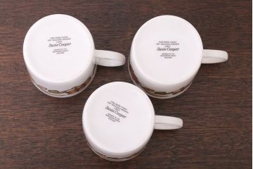 イギリスビンテージ　Susie Cooper(スージークーパー)　ART NOUVEAU(アールヌーボー)シリーズ　ブラウン　カップ&ソーサー3客セット(1)(洋食器)