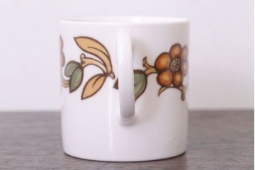 イギリスビンテージ　Susie Cooper(スージークーパー)　ART NOUVEAU(アールヌーボー)シリーズ　ブラウン　カップ&ソーサー3客セット(2)(洋食器)