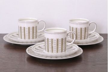 イギリスビンテージ　Susie Cooper(スージークーパー)　トリオ3客セット(洋食器)