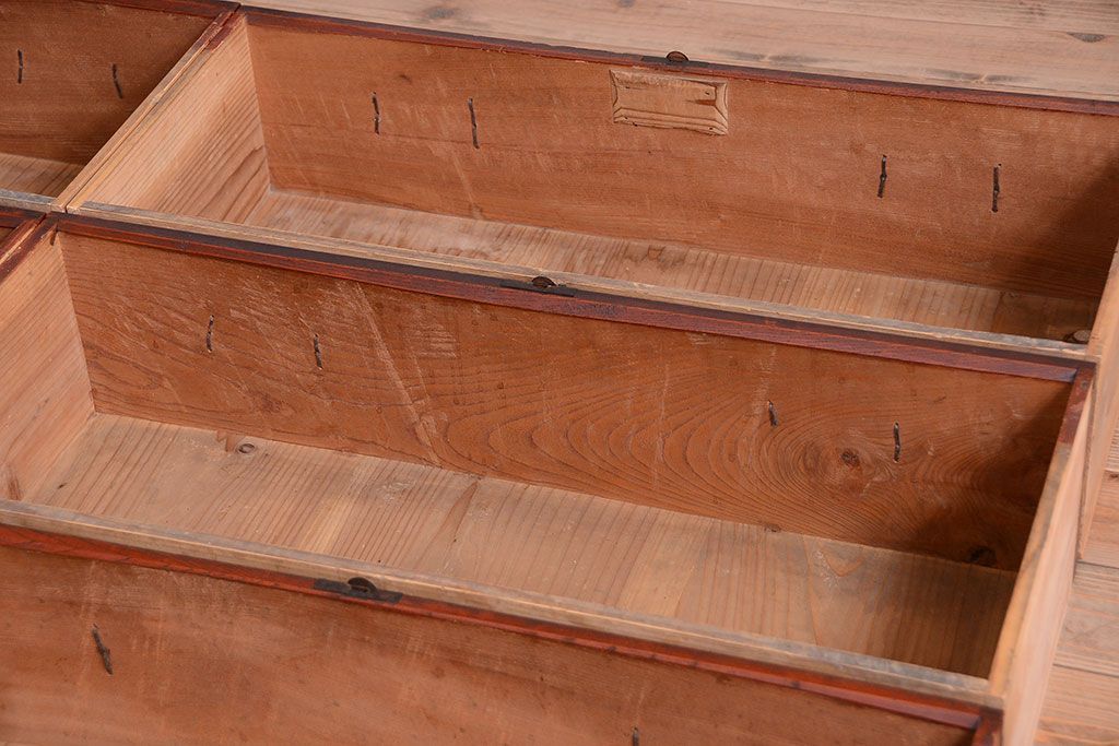 アンティーク家具　古民具・骨董　欅材と檜材!和モダンスタイルの収納箪笥サイドボード(水屋箪笥)