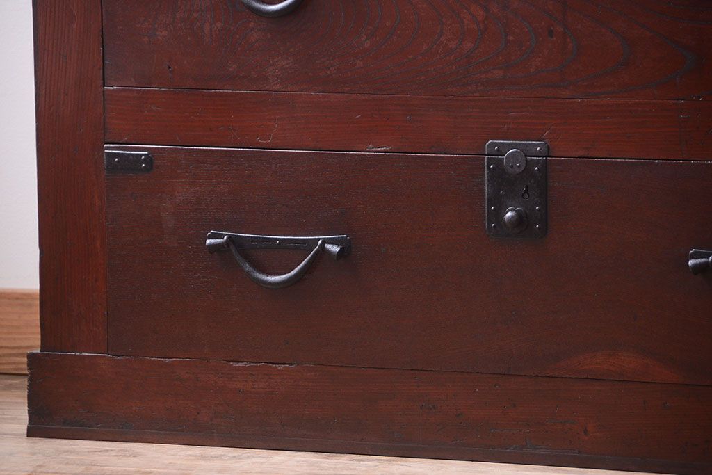 アンティーク家具　古民具・骨董　欅材と檜材!和モダンスタイルの収納箪笥サイドボード(水屋箪笥)