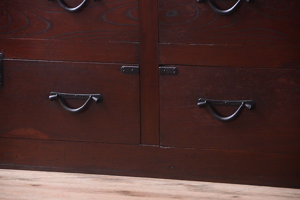 アンティーク家具　古民具・骨董　欅材と檜材!和モダンスタイルの収納箪笥サイドボード(水屋箪笥)