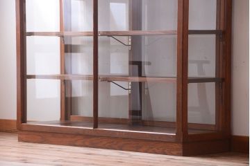 アンティーク家具　アンティーク　古い木のシンプルで上品なガラスケース