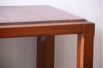アンティーク家具　アンティーク　古い木のシンプルで上品なガラスケース