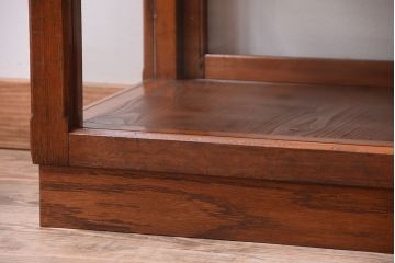 アンティーク家具　アンティーク　古い木のシンプルで上品なガラスケース