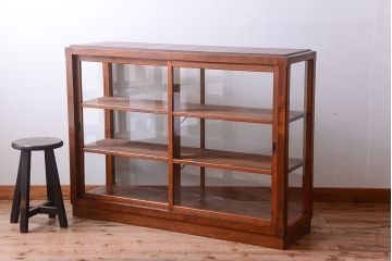 アンティーク家具　アンティーク　古い木のシンプルで上品なガラスケース