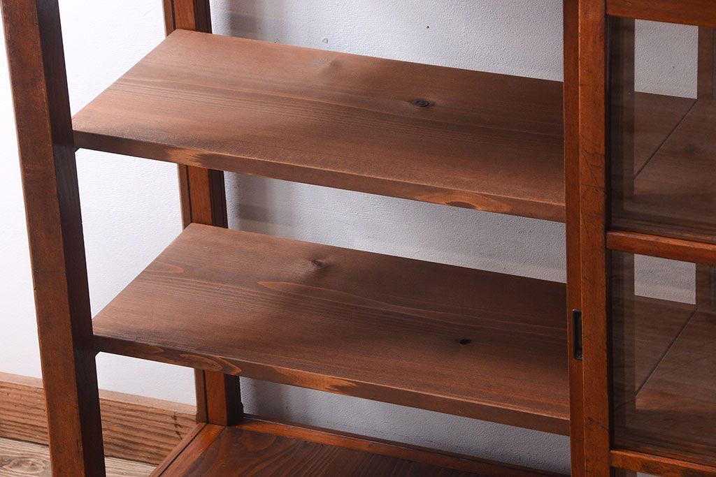 アンティーク家具　アンティーク　古い木のシンプルで上品なガラスケース