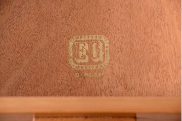 ヴィンテージ家具　北欧ビンテージ　G-PLAN　鏡付きのオーク材キャビネット(ワードローブ・収納棚・戸棚)