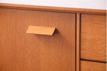 ヴィンテージ家具　北欧ビンテージ　G-PLAN　鏡付きのオーク材キャビネット(ワードローブ・収納棚・戸棚)