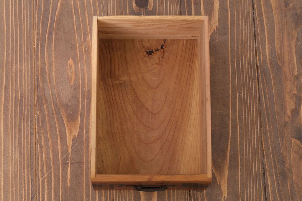 アンティーク家具　和製アンティーク　古い木の小引き出し(小物入れ・小箱・収納箱)