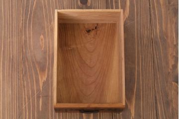 アンティーク家具　和製アンティーク　古い木の小引き出し(小物入れ・小箱・収納箱)