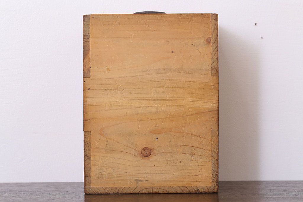 アンティーク家具　和製アンティーク　古い木の小引き出し(小物入れ・小箱・収納箱)