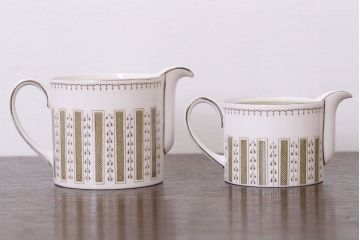 イギリスビンテージ　Susie Cooper(スージークーパー)　ポット・ミルクなど5点セット(洋食器)