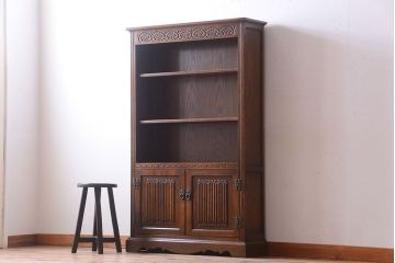 ヴィンテージ家具　イギリスビンテージ　Old Charm(オールドチャーム)　シェルフキャビネット(収納棚・本棚)