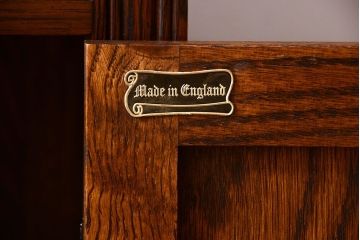 ヴィンテージ家具　イギリスビンテージ　Old Charm(オールドチャーム)　シェルフキャビネット(収納棚・本棚)