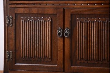 ヴィンテージ家具　イギリスビンテージ　Old Charm(オールドチャーム)　シェルフキャビネット(収納棚・本棚)