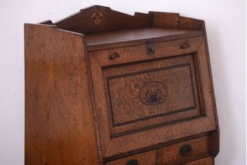 アンティーク家具　和製アンティーク　象嵌入り　ナラ材製の重厚な大振り高級ライティングビューロー