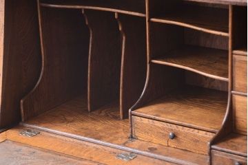 アンティーク家具　和製アンティーク　象嵌入り　ナラ材製の重厚な大振り高級ライティングビューロー