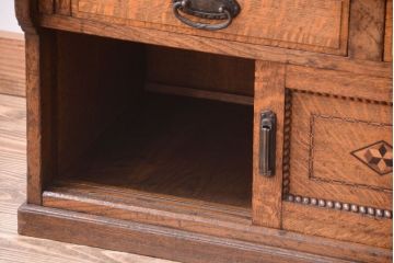 アンティーク家具　和製アンティーク　象嵌入り　ナラ材製の重厚な大振り高級ライティングビューロー