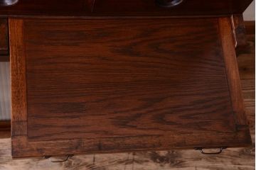 レトロ家具　昭和レトロ　モールガラス入り　ナラ材のアンティーク食器棚(カップボード)