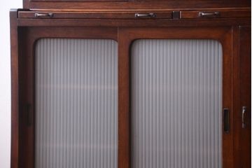 レトロ家具　昭和レトロ　モールガラス入り　ナラ材のアンティーク食器棚(カップボード)