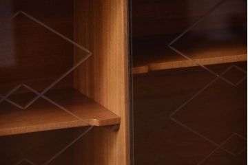 ヴィンテージ家具　珍しい一品　おしゃれな北欧ビンテージの台形キャビネット