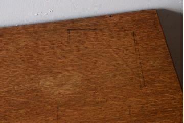 ヴィンテージ家具　イギリスビンテージ　オーク材のサイドキャビネット(戸棚・収納棚)