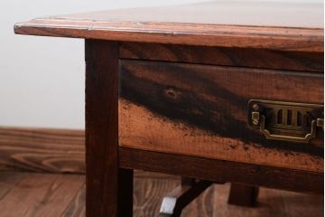 アンティーク家具　大正ロマン　象嵌入り!前板に黒柿を使用した文机