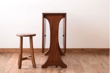 ヴィンテージ家具　北欧ビンテージ　G-PLAN　チーク材のエクステンションテーブル