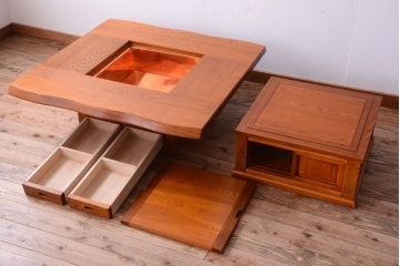 中古　欅材の囲炉裏テーブル(ダイニングテーブル)