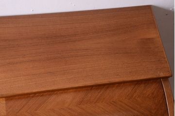 ヴィンテージ家具　北欧ビンテージ　高級品　珍しいチーク材製シリンダートップデスク