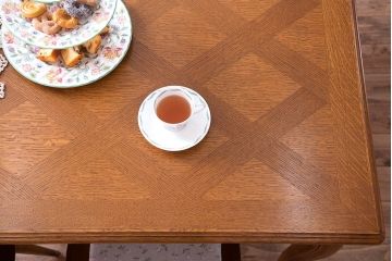 ヴィンテージ家具　フランスビンテージ　パーケット天板　オーク材　猫脚のダイニングテーブル(エクステンションテーブル)
