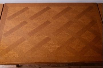 ヴィンテージ家具　フランスビンテージ　パーケット天板　オーク材　猫脚のダイニングテーブル(エクステンションテーブル)
